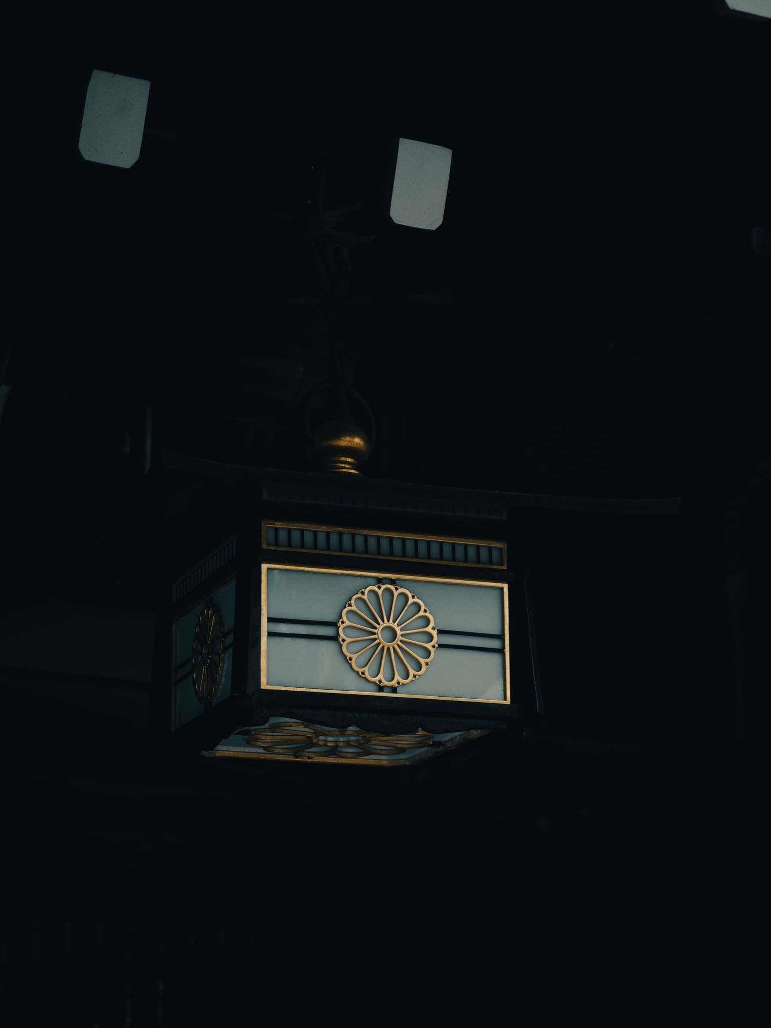 lumière suspendu au motifs japonais à Kyoto